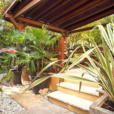 Urban Jungle Apartment Bologna Bagian luar foto
