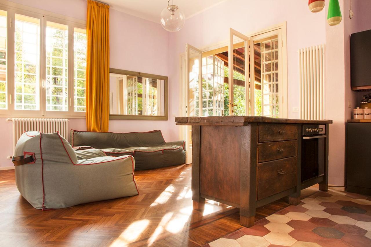 Urban Jungle Apartment Bologna Bagian luar foto