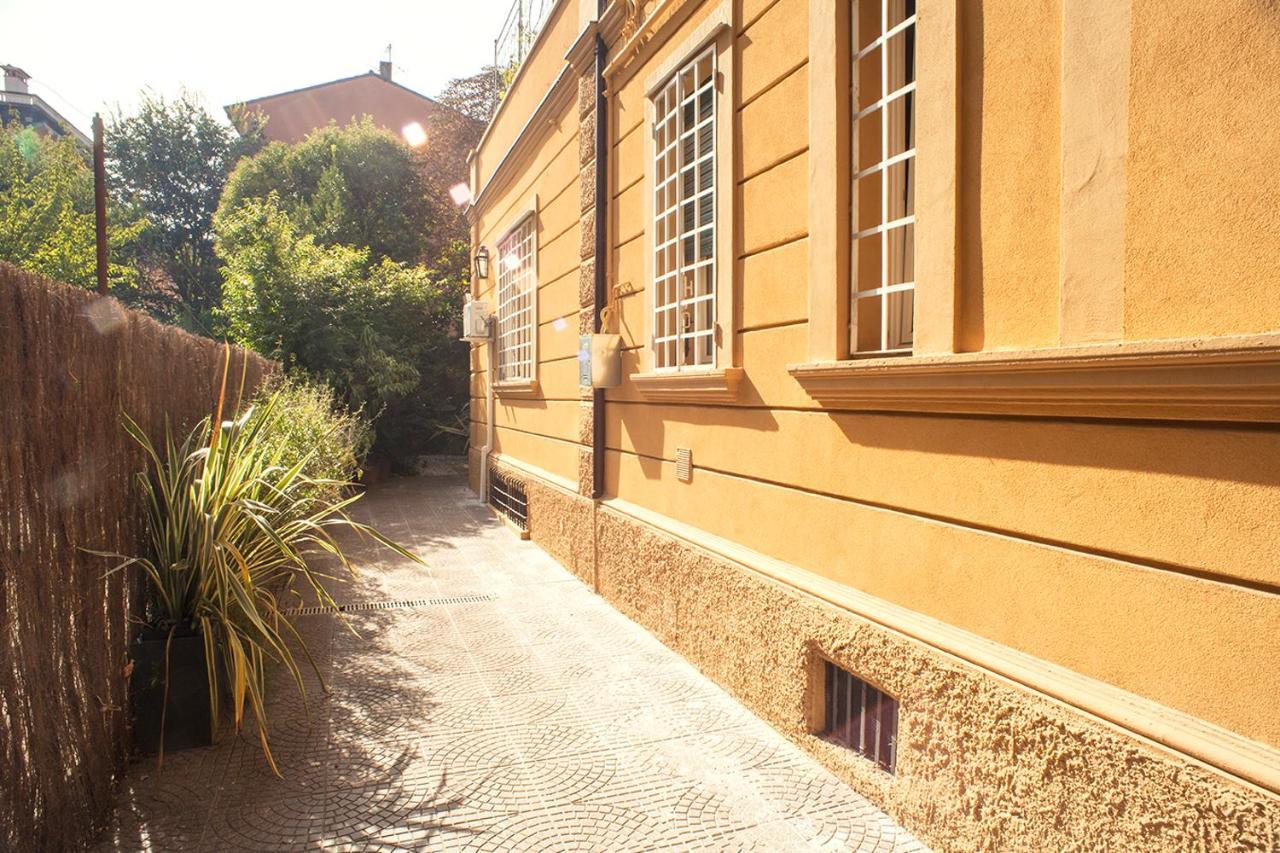 Urban Jungle Apartment Bologna Bagian luar foto