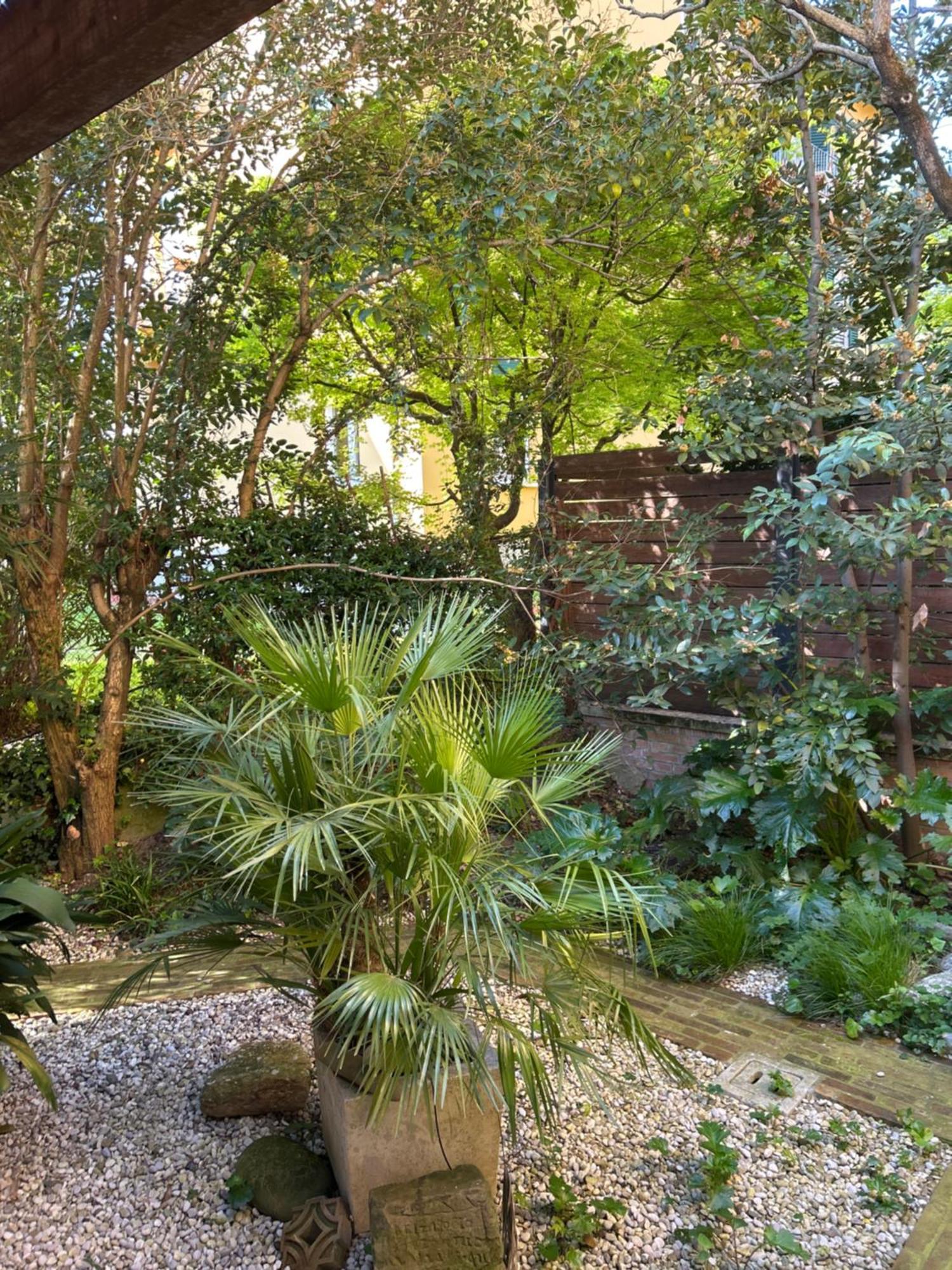 Urban Jungle Apartment Bologna Bagian luar foto
