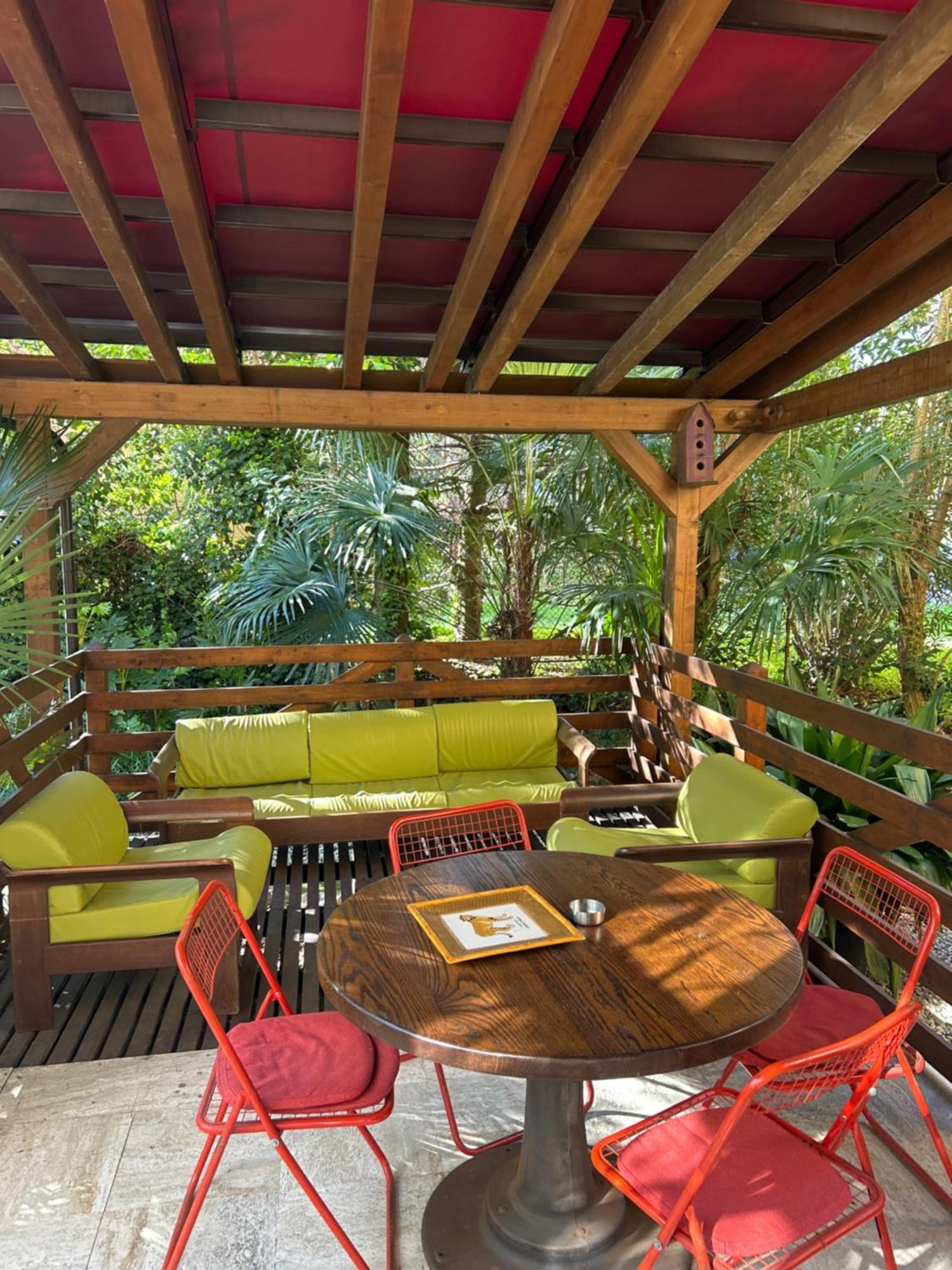 Urban Jungle Apartment Bologna Bagian luar foto